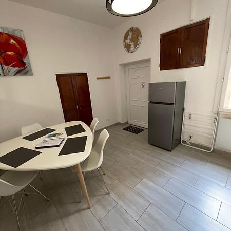 شقة Chez Sonou , Nimes Centre المظهر الخارجي الصورة